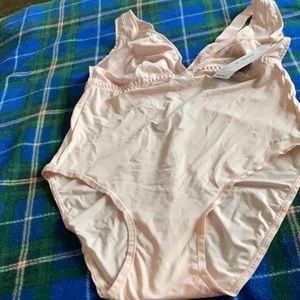 NWT DKNY lace comfort bodysuit